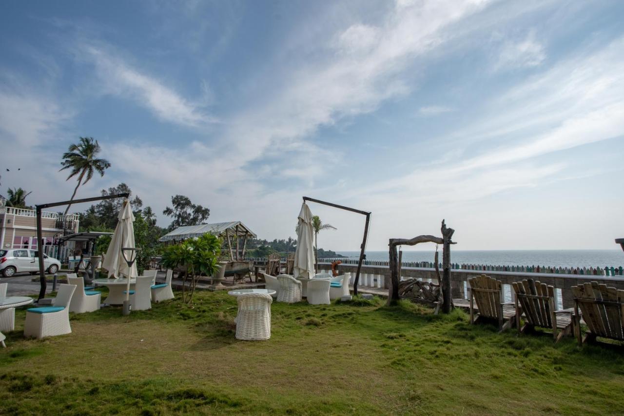 State Beach Resort And Spa Каннур Екстер'єр фото
