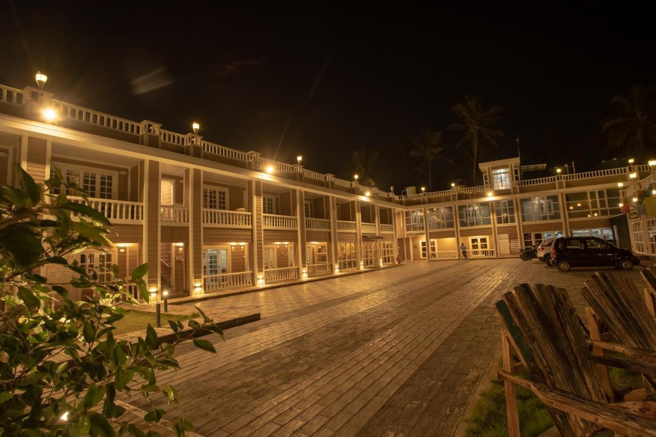 State Beach Resort And Spa Каннур Екстер'єр фото