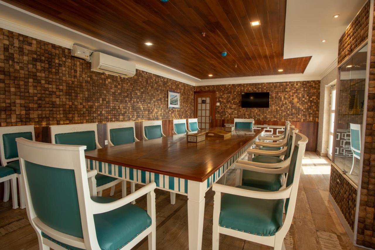 State Beach Resort And Spa Каннур Екстер'єр фото